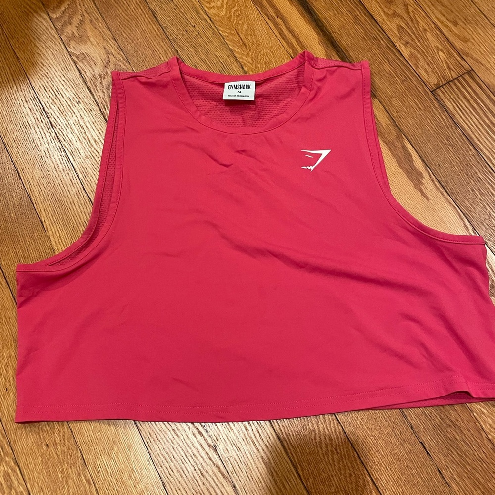 Gymshark Size M pink crop top workout shirt